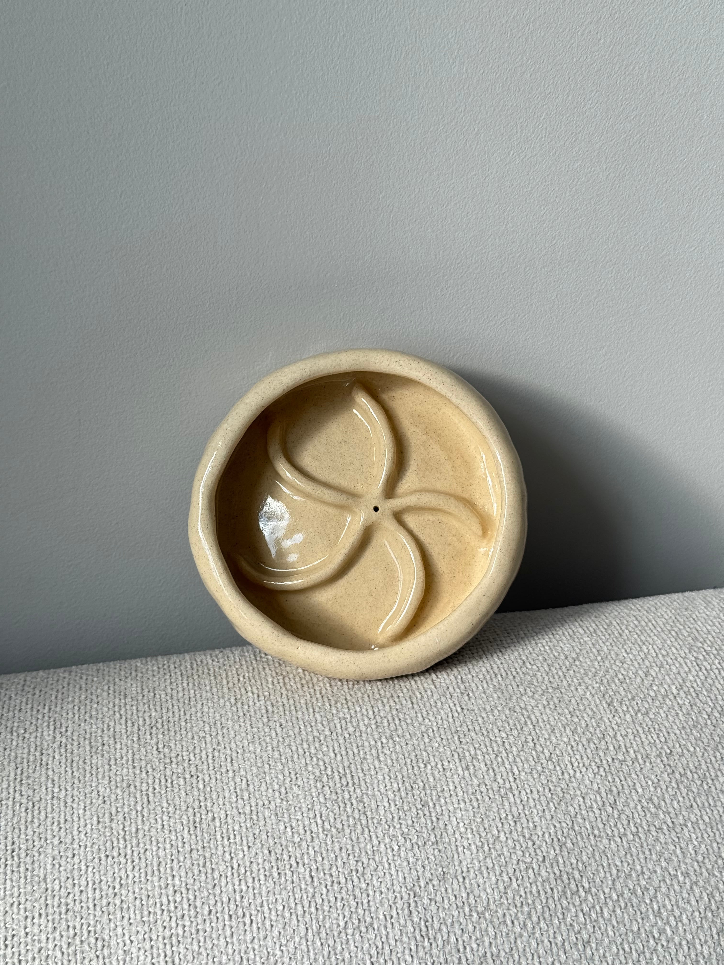 PRÉ-VENDA • taça flutuar